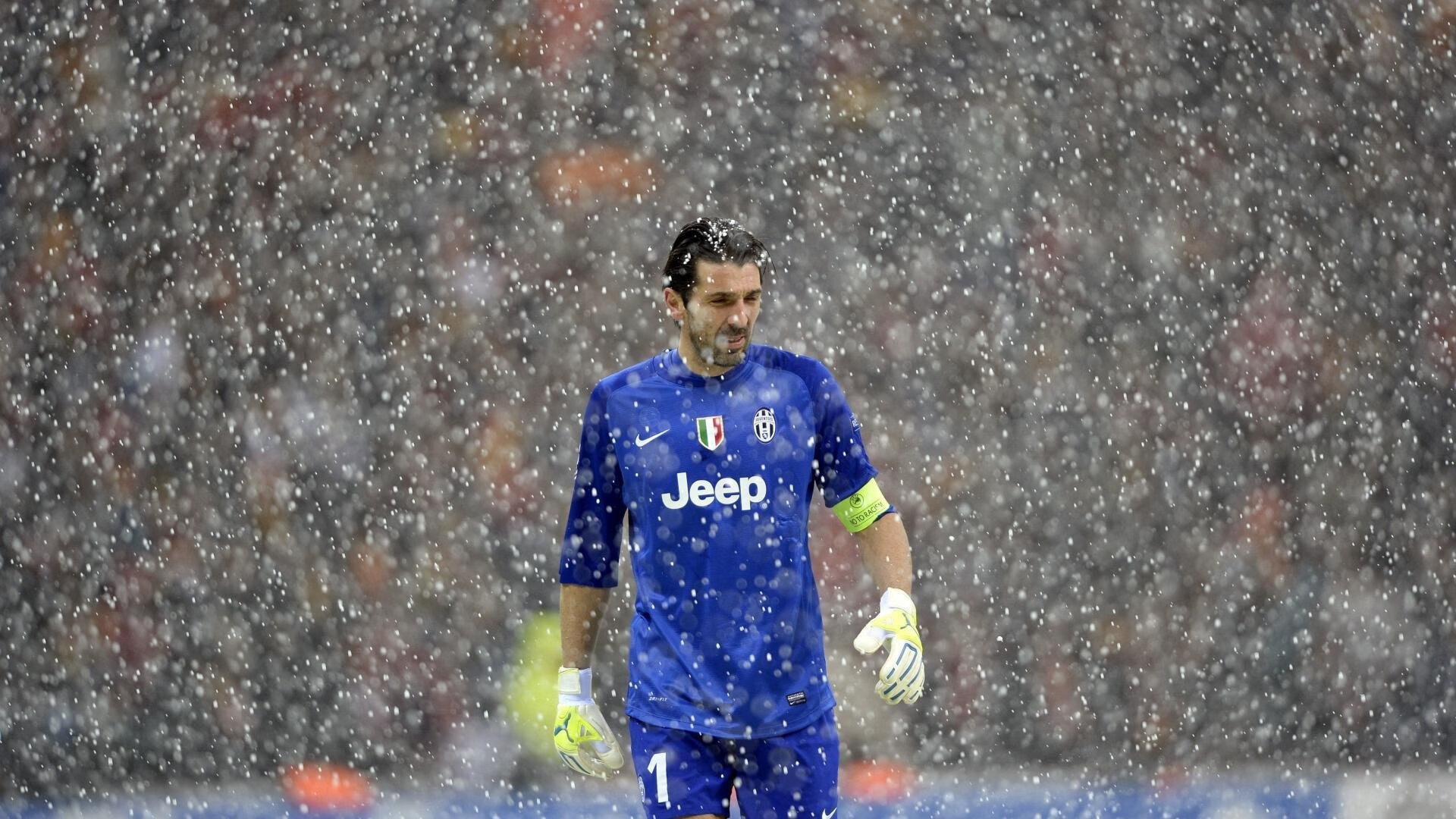 季后赛“炸裂表现”TOP10，回顾那些令人肾上腺素飙升的瞬间！