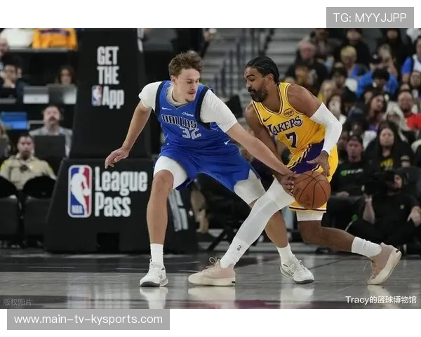 美媒吐槽离谱提案：湖人不可能用浓眉+弗拉格换人，湖人 fox