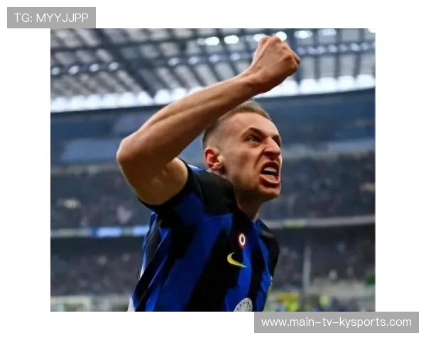 弗拉泰西中场滑铲抢断，送出过顶长传寻找前插的小图拉姆