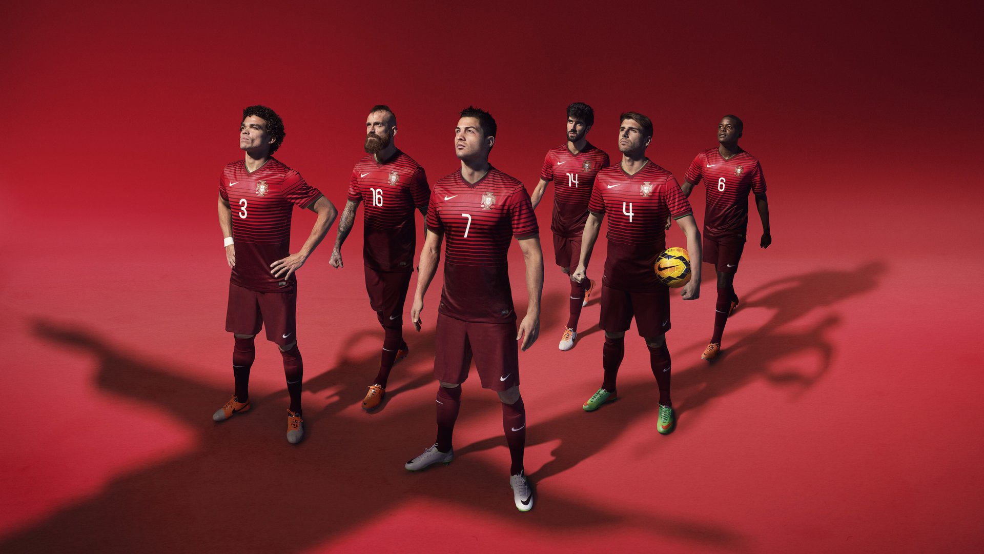 开云体育中国官网-我的天热刺这什么情况，完全无视主教练啊，热刺队什么水平